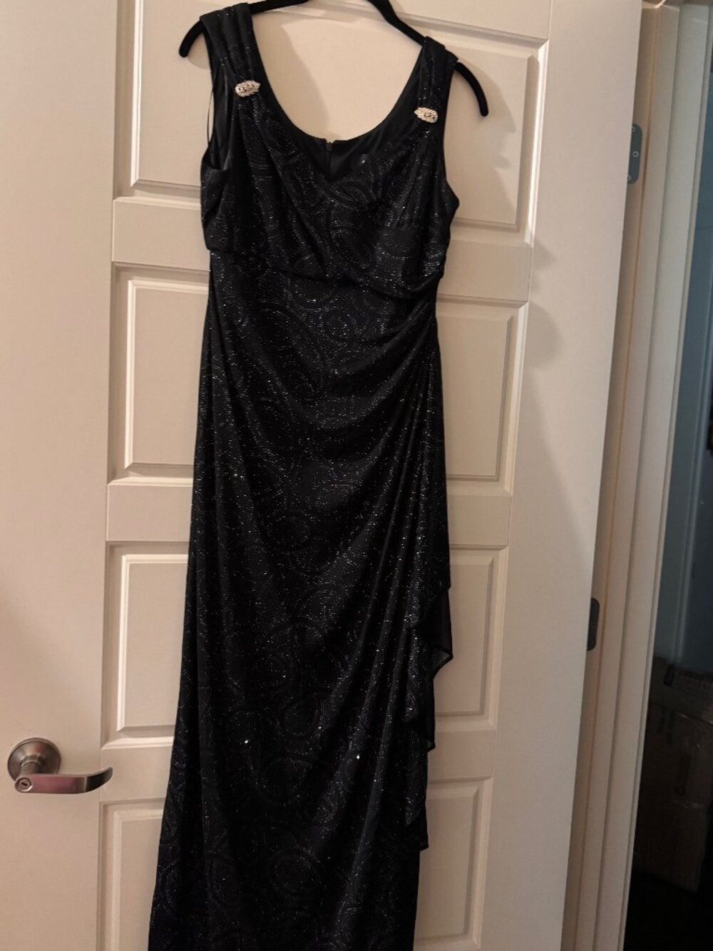 R&M RICHARDS Formal Dress, Black with silver, Size 8, Preowned